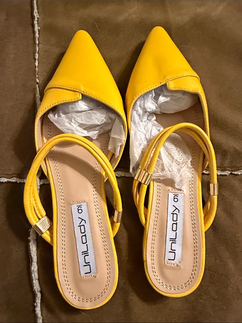 Yellow Pointed-Toe Slingback Mules by Unilady 9